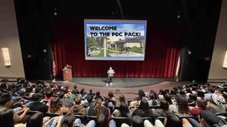 Orientation for first year students at Cal State Palm Desert June 22nd 2022 Photo from Cal State Palm Desert Campus 